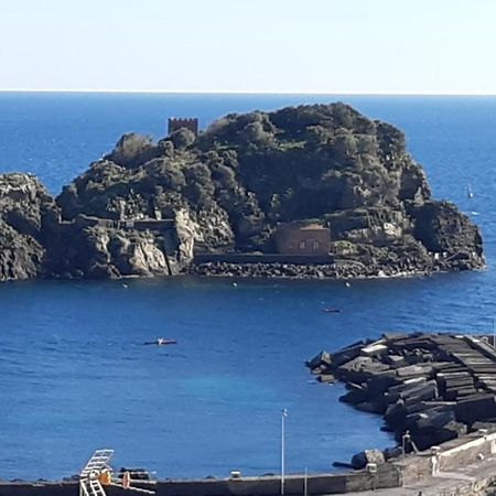Casa Vacanze Rosa Aci Trezza Luaran gambar