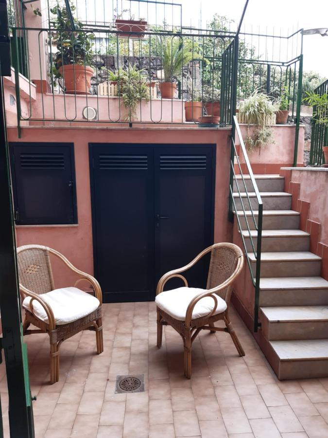 Casa Vacanze Rosa Aci Trezza Luaran gambar