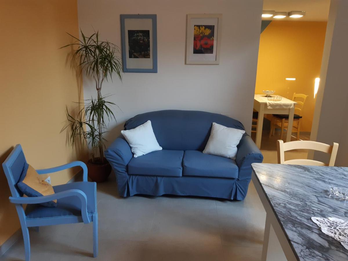 Casa Vacanze Rosa Aci Trezza Luaran gambar