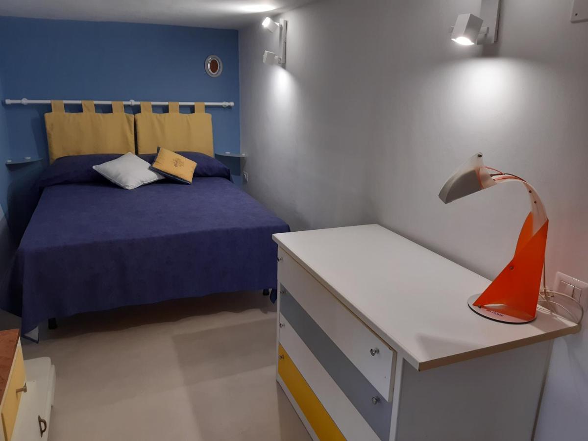 Casa Vacanze Rosa Aci Trezza Luaran gambar
